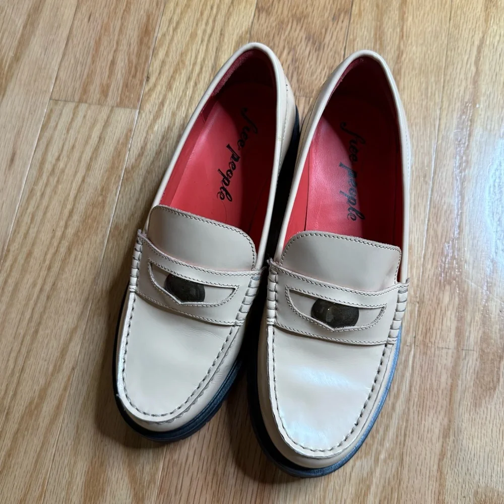 NEW Free People Liv Camel Penny Loafer, size 7